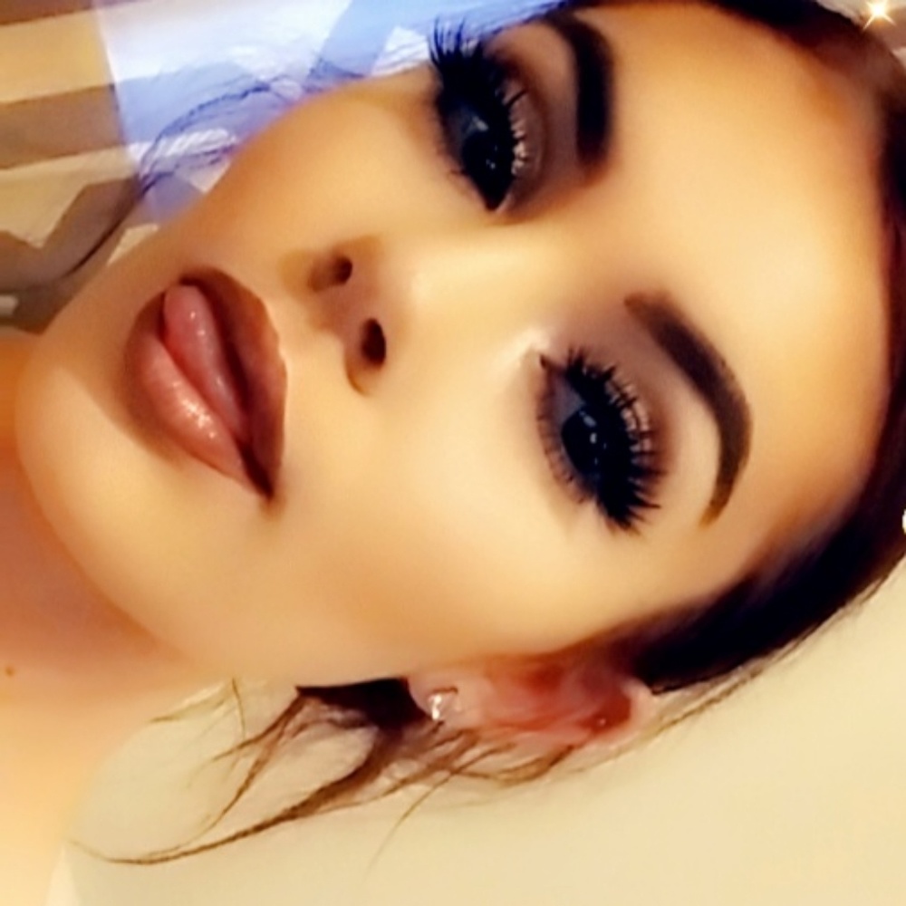 Meet your Posher, Molly